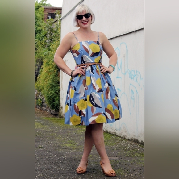 Boden Blue and Yellow Floral Dress - Picture 2 of 13